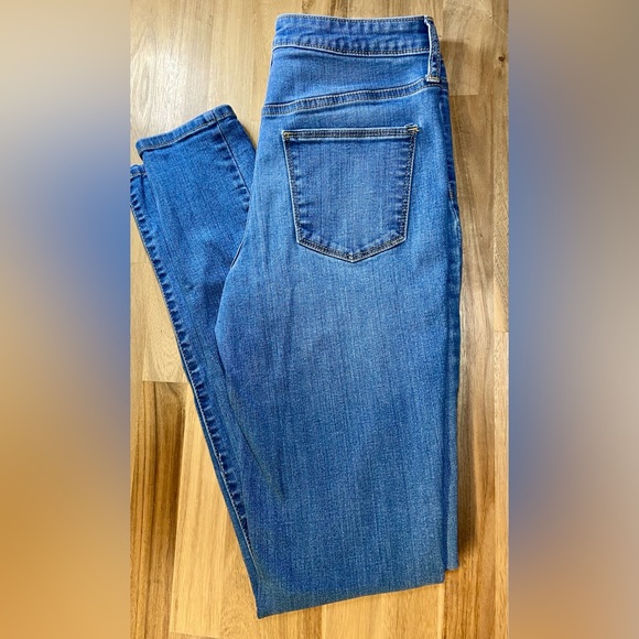 Universal Thread High Rise Skinny Jeans - Picture 4 of 11